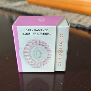 *Nib* Clarisonic Radiance Brush Head in White and Pink